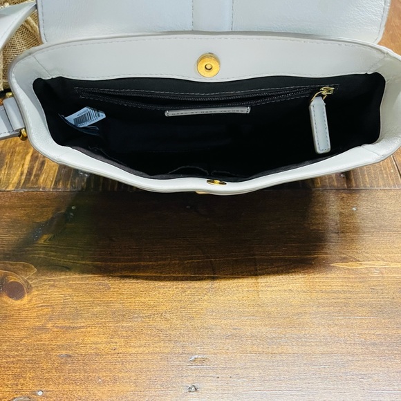 Marc by Marc Jacobs cream crossbody bag - Picture 9 of 12